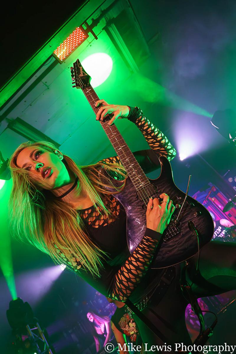 Nita Strauss