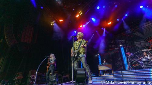 REO-Speedwagon-36