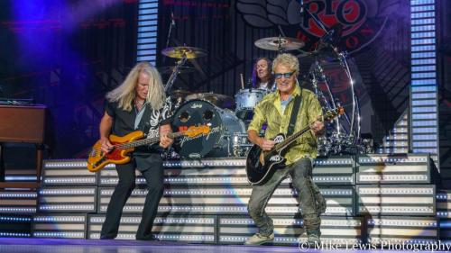 REO-Speedwagon-39