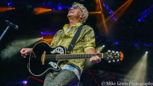 REO-Speedwagon-43