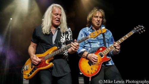 REO-Speedwagon-46
